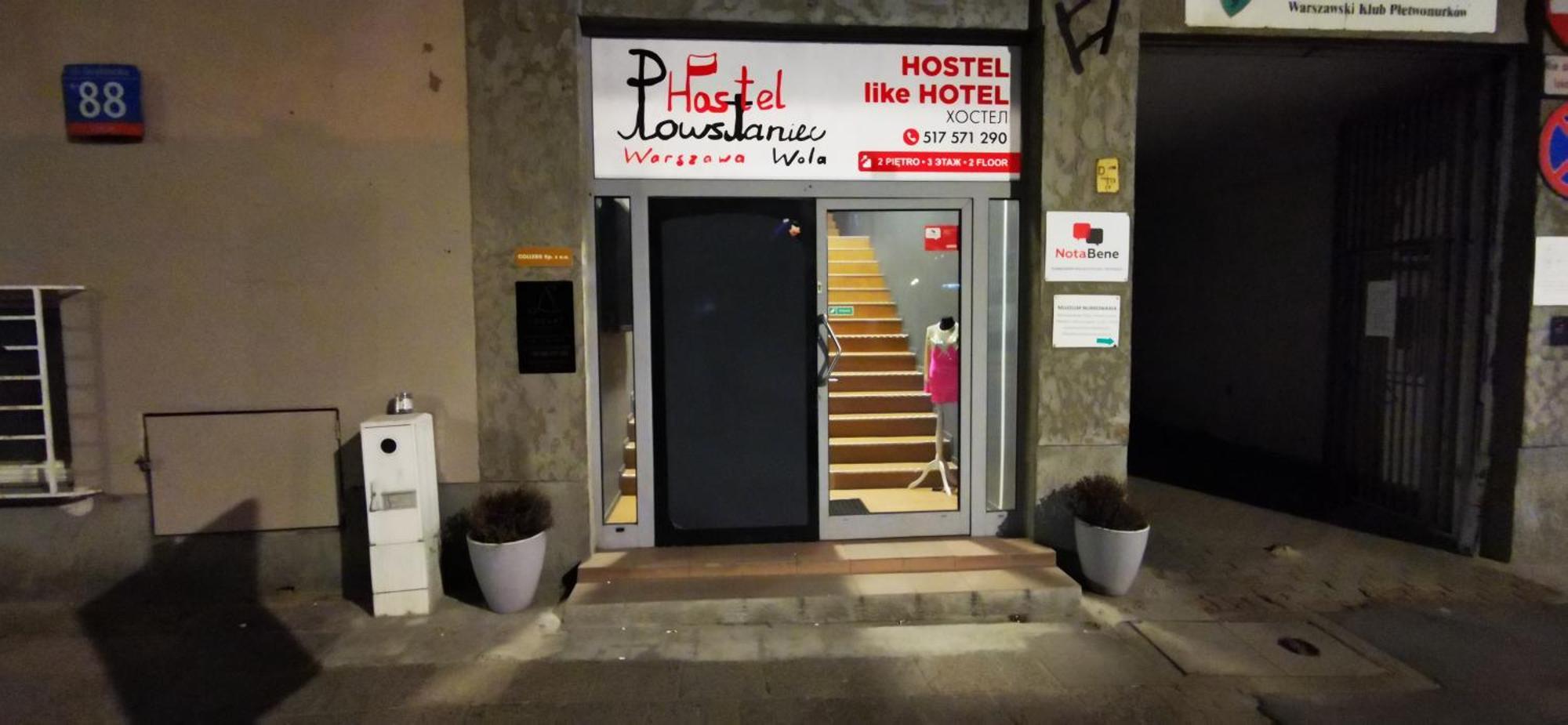 Hostel Powstaniec Wola - Private Rooms Warsaw Ngoại thất bức ảnh
