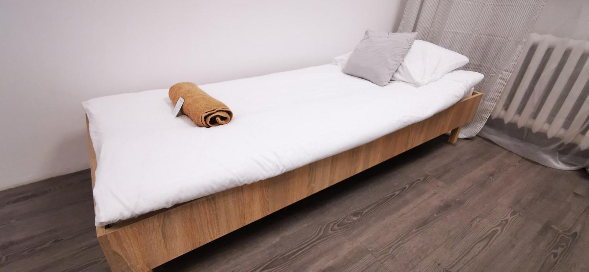 Hostel Powstaniec Wola - Private Rooms Warsaw Ngoại thất bức ảnh